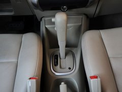 2012款 1.6L 自动 尊贵版