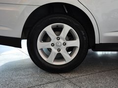 2012款 1.6L 自动 尊贵版