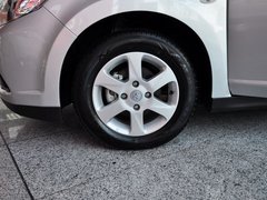 2012款 1.6L 自动 尊贵版