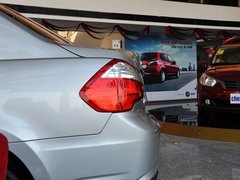 2012款 1.6L 自动 尊贵版