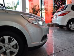 2012款 1.6L 自动 尊贵版