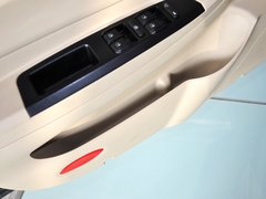 2012款 1.8L 手动 豪华版