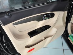 2012款 1.8L 手动 豪华版