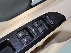 2012款 1.8L 手动 豪华版