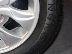 2012款 1.0 手动 豪华型