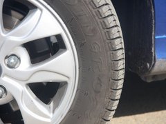 2012款 1.0 手动 豪华型