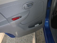 2012款 1.0 手动 豪华型