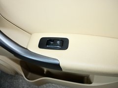 2012款 精英版 1.6L 手动 舒适型 5座