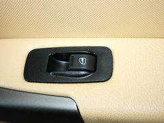 2012款 精英版 1.6L 手动 舒适型 5座