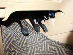 2012款 精英版 1.6L 手动 舒适型 5座