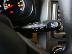 2012款 精英版 1.6L 手动 舒适型 5座