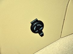 2012款 精英版 1.6L 手动 舒适型 5座