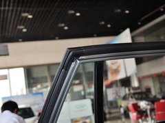 2012款 精英版 1.6S 手动 豪华型 5座