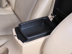 2012款 精英版 1.6S 手动 豪华型 5座