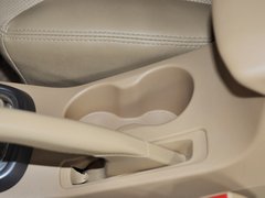 2012款 精英版 1.6S 手动 豪华型 5座