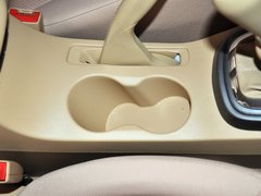 2012款 精英版 1.6S 手动 豪华型 5座