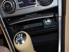 2012款 精英版 1.6S 手动 豪华型 5座