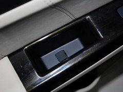 2012款 1.6L 自动 豪华型