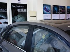 2012款 1.6L 自动 豪华型
