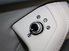 2012款 35 FSI quattro DCT 豪华型