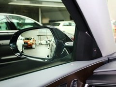 2012款 35 FSI quattro DCT 豪华型