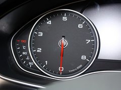 2012款 35 FSI quattro DCT 豪华型