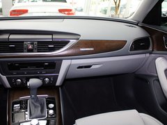 2012款 35 FSI quattro DCT 豪华型