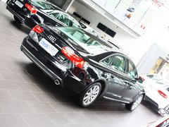 2012款 35 FSI quattro DCT 豪华型