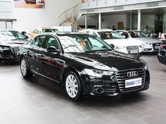 2012款 35 FSI quattro DCT 豪华型