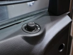 2012款 1.6L 手动 尊贵型 5座