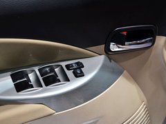 2012款 1.6L 手动 尊贵型 5座