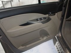 2012款 1.6L 手动 豪华型 5座