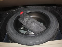 2012款 1.6L 手动 豪华型 5座