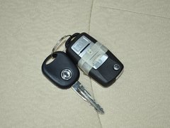 2012款 1.6L 手动 豪华型 5座