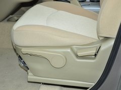 2012款 1.6L 手动 豪华型 5座