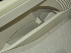 2012款 1.6L 手动 豪华型 5座