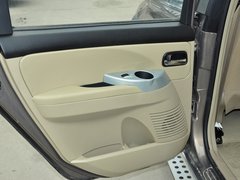 2012款 1.6L 手动 豪华型 5座