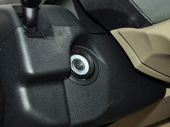 2012款 1.6L 手动 豪华型 5座