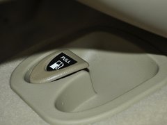 2012款 1.6L 手动 豪华型 5座