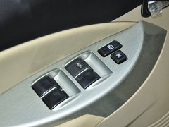 2012款 1.6L 手动 豪华型 5座