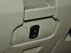 2012款 1.6L 手动 豪华型 5座