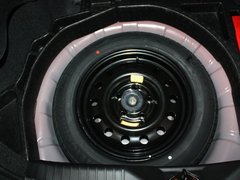2012款 两厢 1.6 手动 风尚版