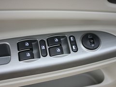 2012款 1.6L 手动 豪华型