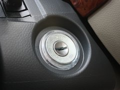 2012款 1.6L 手动 豪华型