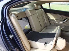 2012款 2.4L 自动 豪华版