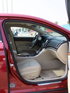 2012款 2.4L 自动 豪华版
