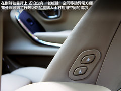 2012款 3.0L 自动 旗舰版