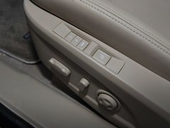 荣威950 2012款 3.0L 自动 旗舰版