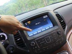 荣威950 2012款 3.0L 自动 旗舰版