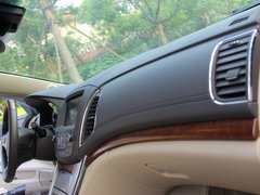 荣威950 2012款 3.0L 自动 旗舰版